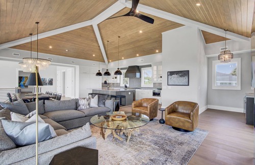 Isle of Palms House | 3 47th Avenue by AvantStay | Oceanfront + Private Pool + View