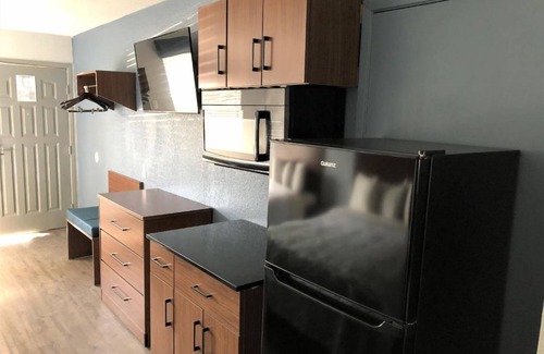 Arena District Hotel | 3 Affordable Studios w/Kitchenette, Flat-Screen TV Near San Antonio's Top Sites