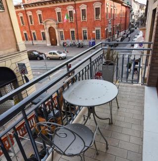 Verona City Centre Apartment | 3 Amici Suites