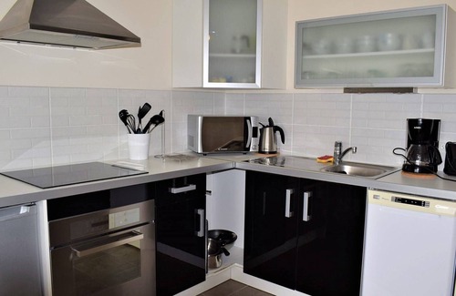 Tregastel Apartment | 3* Apartment with elevator, balcony and private parking in Trégastel