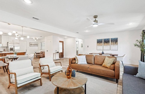 Irving House | 3-BD - Fully Remodeled, Convenient & Spacious