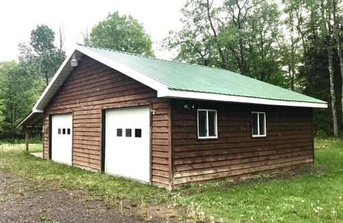 Cold Brook House | 3 BD Waterfront On West Canada Creek W/Garage