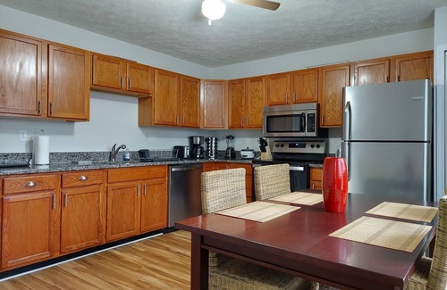 Corbin House | 3 Bdr TH Near Historic District Fredericksburg Downtown