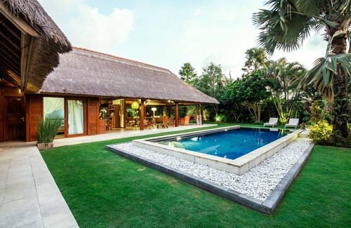 Rendang Villa | 3 BDR Villa, Walking Distance From Berawa Beach
