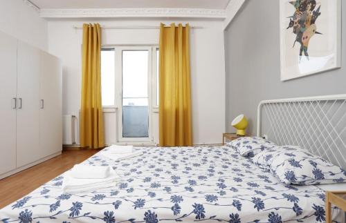 Bucharest City-Centre Apartment | 3 bdrm apartment in city center
