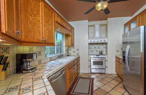 La Quinta Cove House | 3 Bdrm beauty with pool/spa Permit #225610
