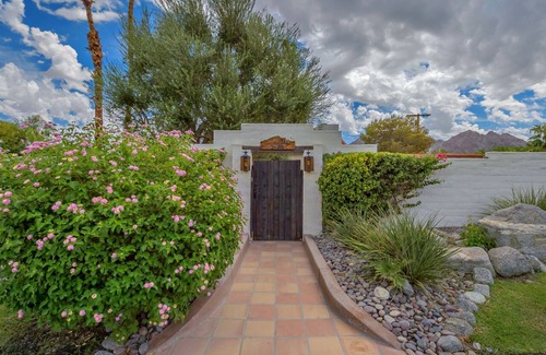 La Quinta Cove House | 3 Bdrm beauty with pool/spa Permit #225610