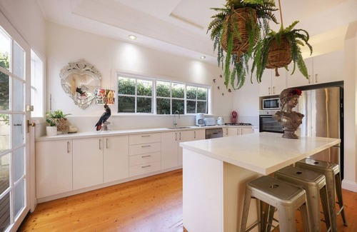 Warrnambool House | 3 bdrm house in CBD sleeps 6