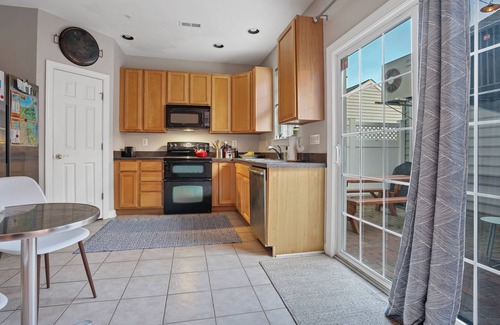 Villages of Five Points House | 3 bdrm town house in Five Points Village sleeps 8n