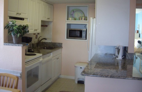 Northeast Virginia Beach Condo | 3 BDs,2 Ba direct oceanfront in Resort Area w Pool at Dolphin Run of VA Beach