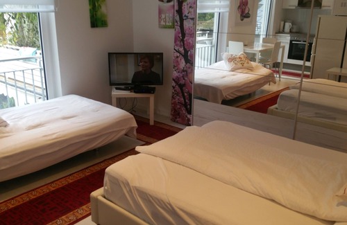 Offenbach am Main Apartment | 3 beautiful apartments next to each other for 6 to 7 persons!