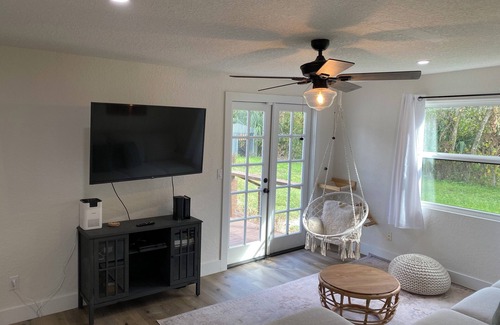 New Smyrna Beach House | 3 bed, 2 bath in the heart of New Smyrna Beach