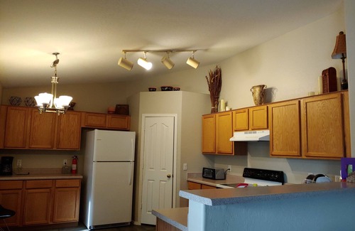 Coronado Ranch House | 3 bed/2 bath in a very nice neighborhood in gilbert