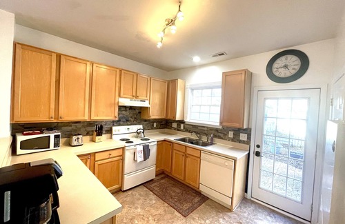 Durham House | 3 bed/2 bath near Duke, UNC, Airport, NC Central, Downtown Durham & RTP