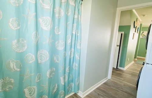 Fort Morgan House | ☀️ 🏖️ 🐾 3 BED 2 BATH SLEEPS 8 BIG DOGS WELCOME
