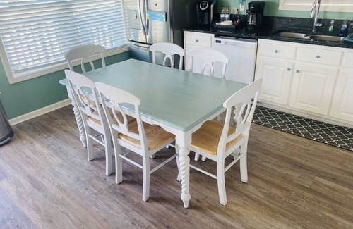 Fort Morgan House | ☀️ 🏖️ 🐾 3 BED 2 BATH SLEEPS 8 BIG DOGS WELCOME