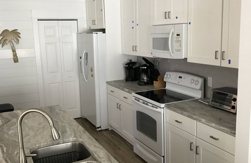 Mexico Beach House | 3 Bed/3 Bath ~ beachside HWY 98, 1/2 block To Beach Access W/Pool Sea Goddess