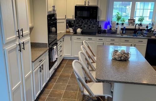 Mayo House | 3-bed 3 bath home in Edgewater MD on the beach, 25 min from USNA and Annapolis.