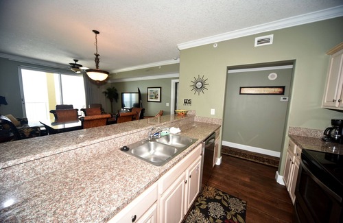 Long Beach Condo | 3 Bed /3 Bath Oceanfront with HUGE BALCONY! 25% OFF FALL Dates! Book NOW!