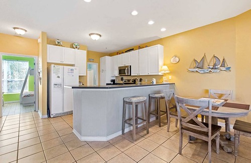Fort Walton Beach - Destin Condo | 3 Bed/3 Bath Townhouse Beach Service included