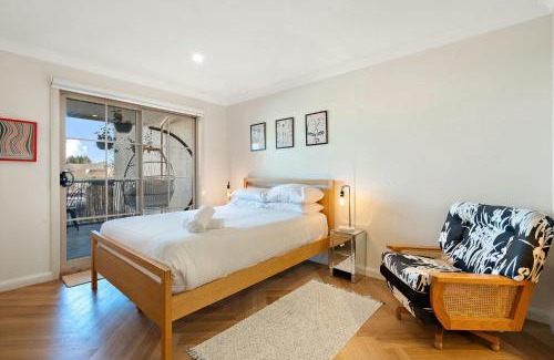 Watson Apartment | 3-Bed Apartment in Holiday Style Resort with Pool