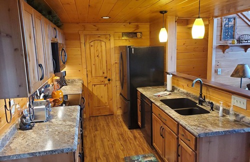 Sevierville Cabin | 3 Bed Cabin- Hot Tub, Fire Pit, Pool Table. Close to All The Fall Fun!