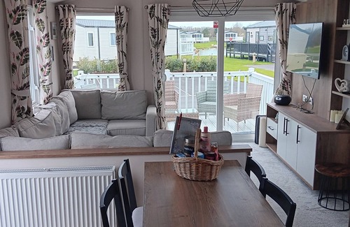 Flookburgh Ski Chalet | 3-Bed Caravan - Haven Lakeland Leisure Park