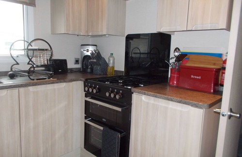 St George Ski Chalet | 3 Bed Caravan - Sleeps 8 - Wifi - Parking
