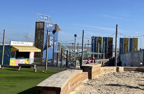 Isle of Grain House | 3 bed caravan sleeps 8 AllHallows Holiday Park
