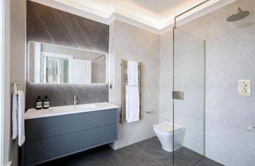 Notting Hill House | 3 Bed Corner House Portobello Rd