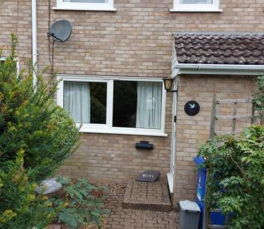 Blisworth House | 3-Bed Cottage Sleeps 4 20 mins to Northampton