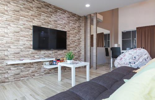 Bayan Lepas Apartment | 3-Bed Executive Suite, RumahKu @CEO