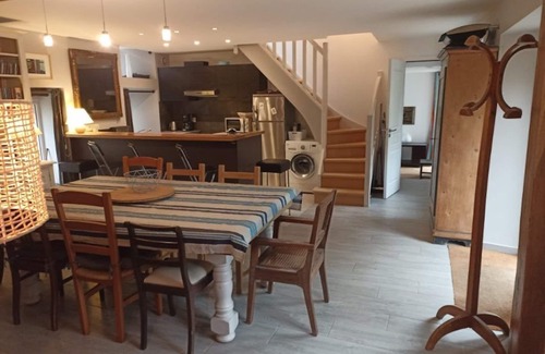 Saint-Maurice-en-Cotentin House | 3 bedrooms in 200 sq.m, 5 km from the sea, large south-facing terrace and park