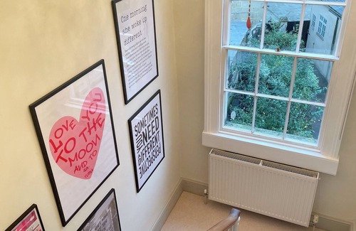 Bath House | 3-Bed gem in the heart of Bath with Bath Abbey views. Sleeps 8
