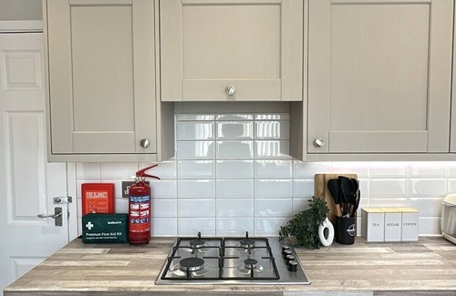 Seisdon House | 3-Bed Home | Parking | Garden | Near NEC & Station