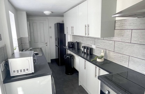 Crewe House | 3 Bed House At 8 Nantwich Road