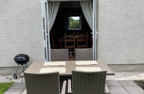 Belturbet House | 3 bed house on the banks of the River Erne and just outside Belturbet town