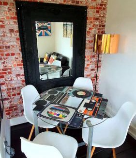 Woodingdean House | 3 Bed House Stunning Views And Free Parking