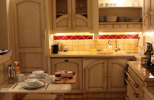 Carcassonne Villa | 3 bed House with own pool within walking distance of Carcassonne City Centre.