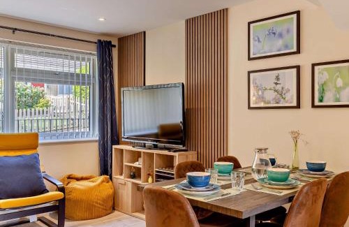 Charmouth House | 3 Bed in Charmouth 94692