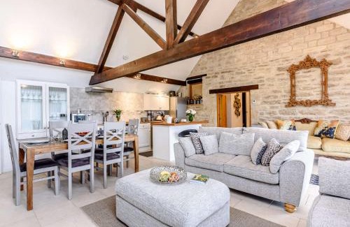 Chippenham House | 3 Bed in Chippenham 77334