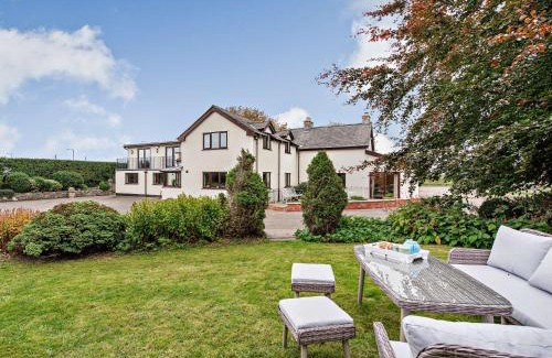 Lloc House | 3 Bed in Holywell 89614