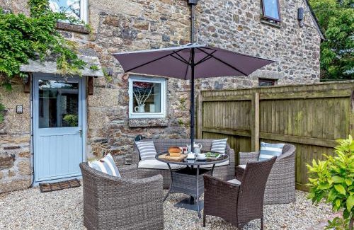 Lanhydrock House | 3 Bed in Lanhydrock 90217