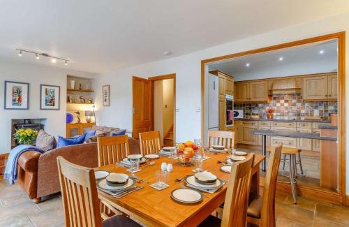 Polruan House | 3 Bed in Polruan PC040