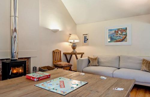 Sedgehill House | 3 Bed in Shaftesbury 95685