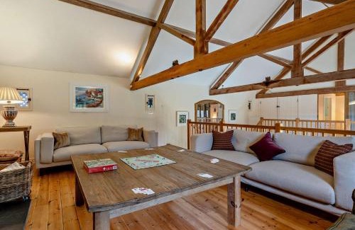 Sedgehill House | 3 Bed in Shaftesbury 95685