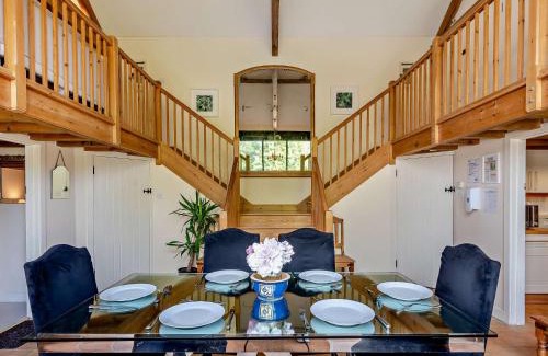 Sedgehill House | 3 Bed in Shaftesbury 95685