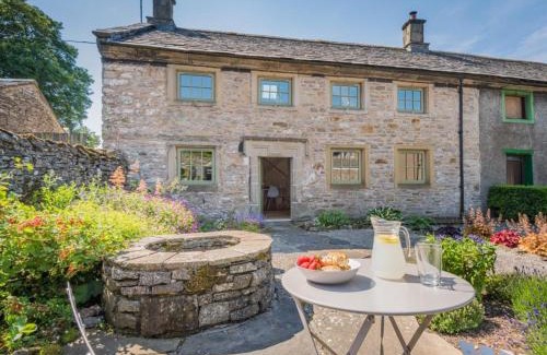 Shap House | 3 Bed in Shap SZ390