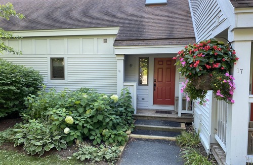 Wilmington Condo | 3 bed in Wilmington on Haystack Golf Course; close to Mt Snow; amazing sunsets!