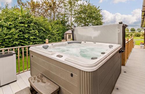 Sutton on Derwent House | 3 Bed in York 93206